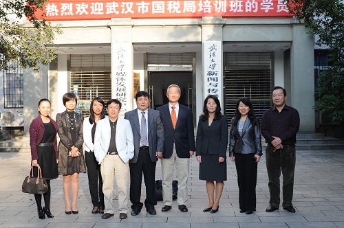 美国天普大学副校长一行访问肉蒲团
