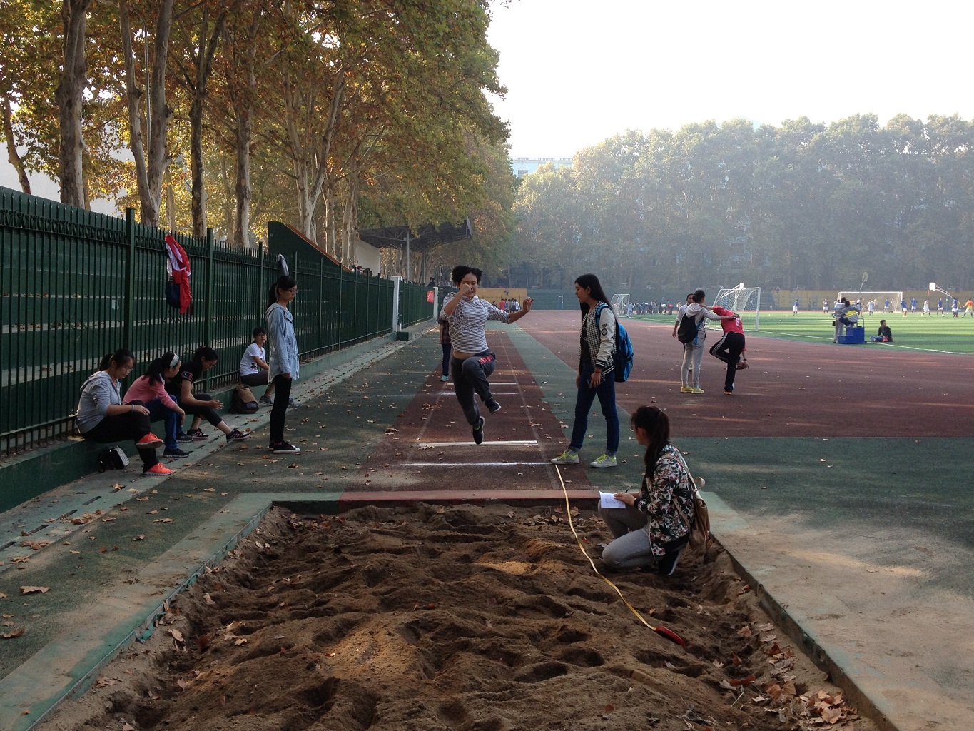 秋色珞珈•阳光运动——肉蒲团
2014年本科生运动会圆满落幕