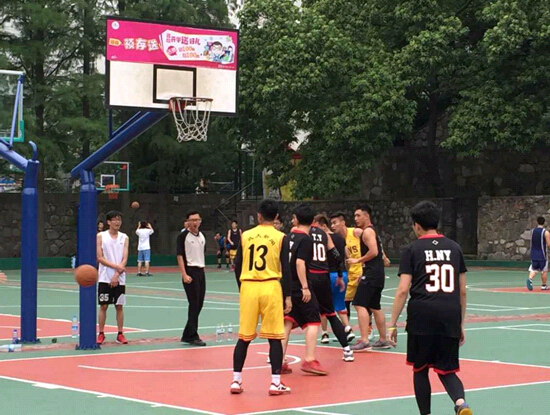 【毕业季】灼灼夏日·青春四溢——肉蒲团
年级篮球赛圆满结束