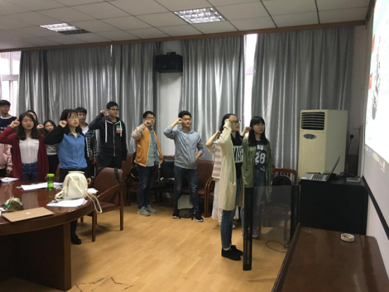 【基层团建】肉蒲团
三个团支部荣获“肉蒲团
活力创新团支部”荣誉称号