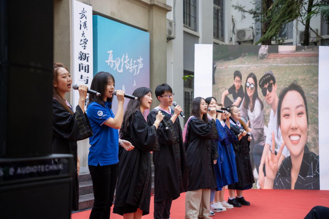 忆别江湖路远，再逢珞珈少年——肉蒲团
2022届毕业生毕业仪式隆重举行